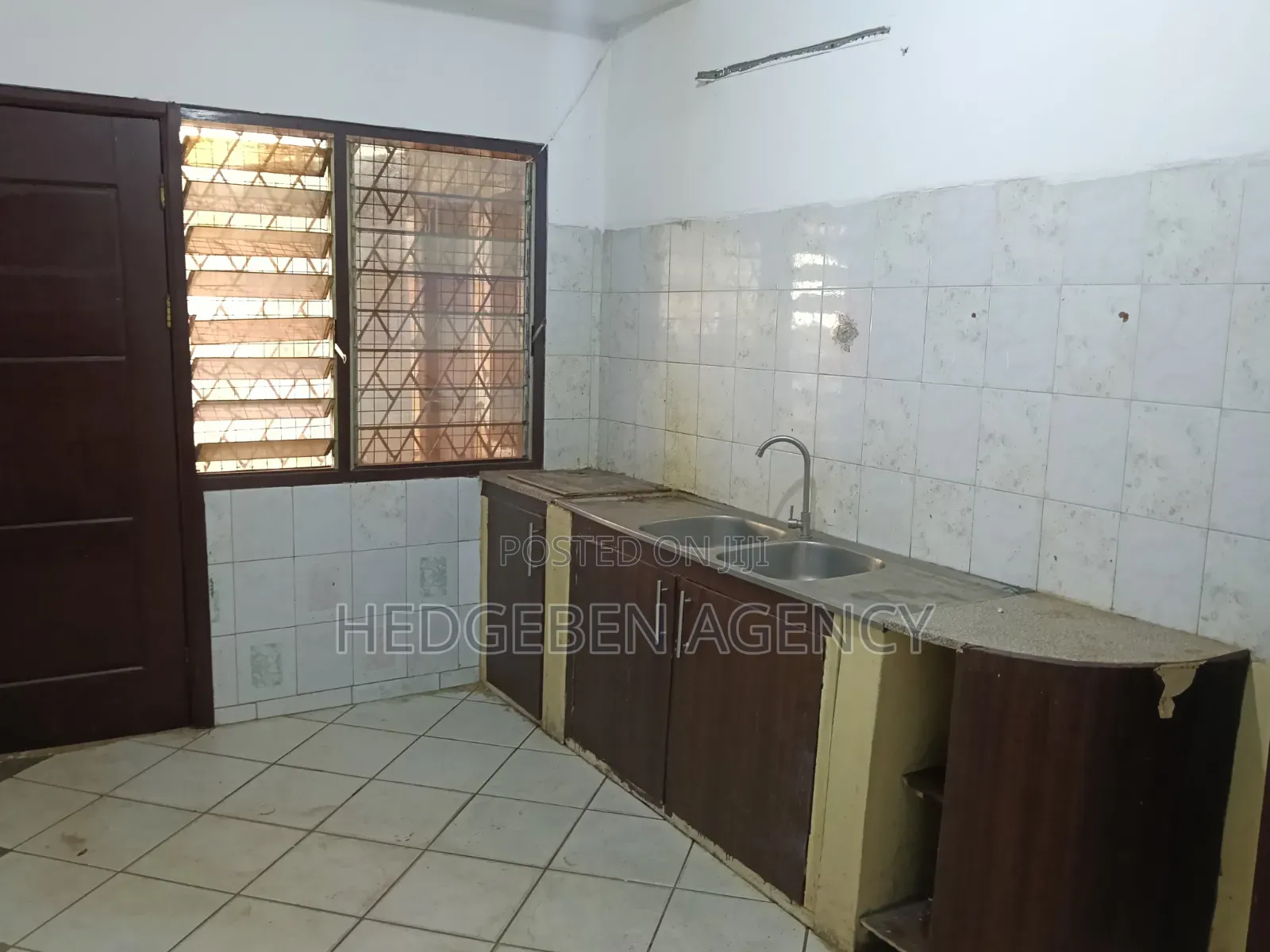 5bdrm House in Barrier for rent
