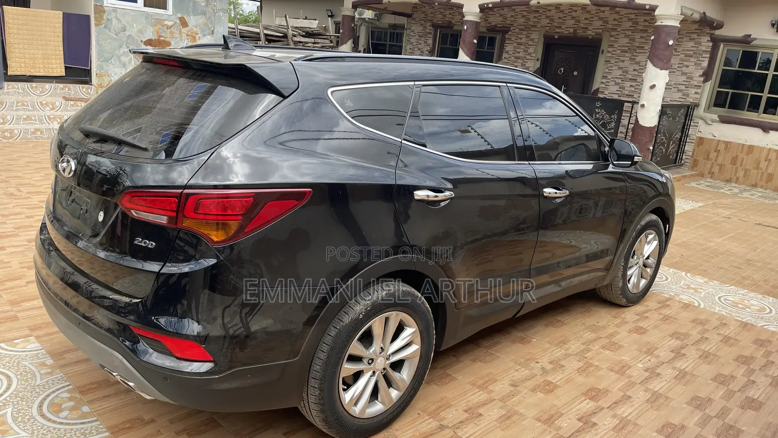 Hyundai Santa Fe Limited Ultimate AWD 2018 Black