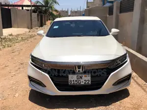 Honda Accord 2018 White
