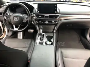 Honda Accord 2018 White