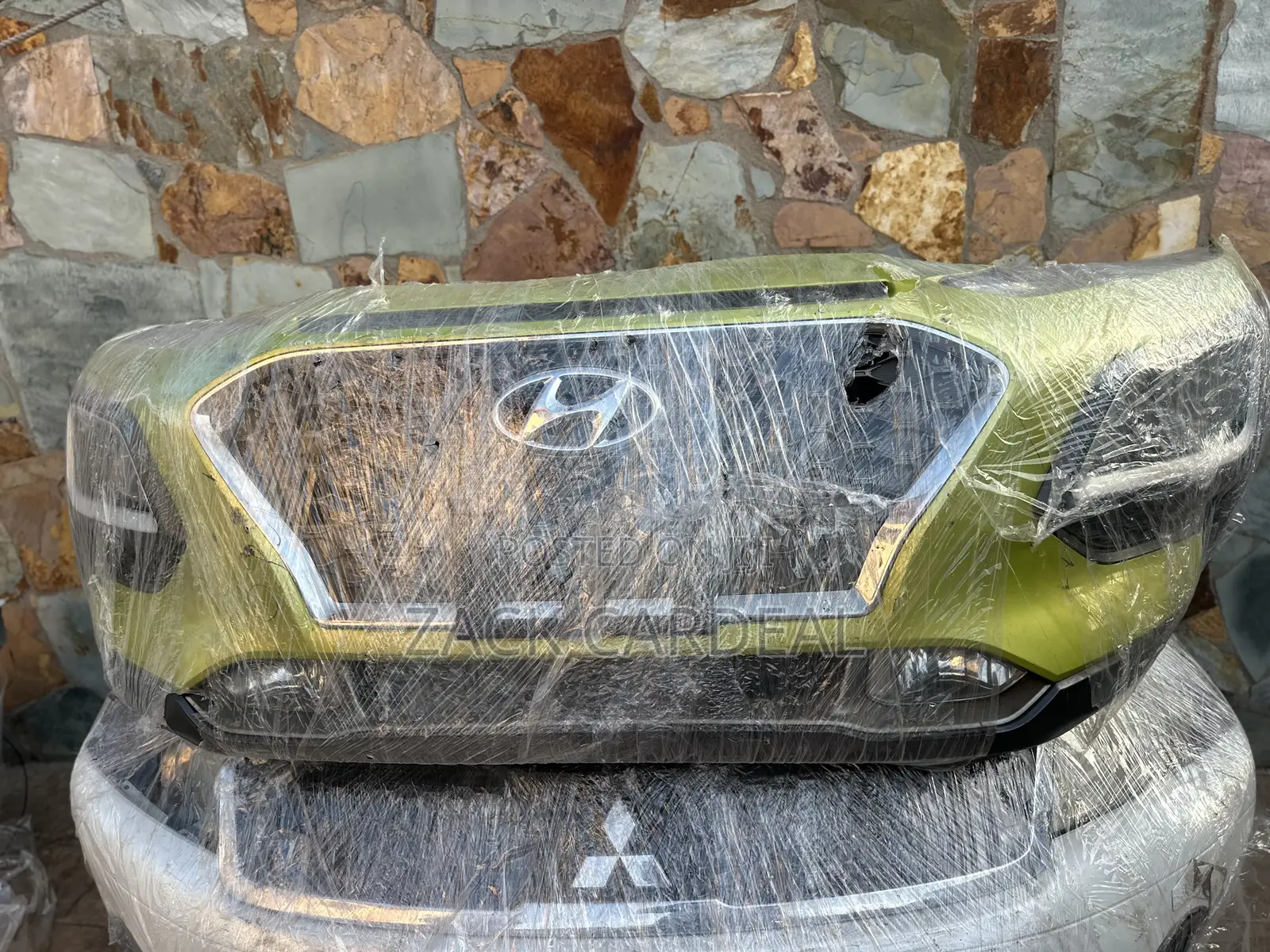 Hyndai Kona 2017-2020 Front Cut Available as Seen