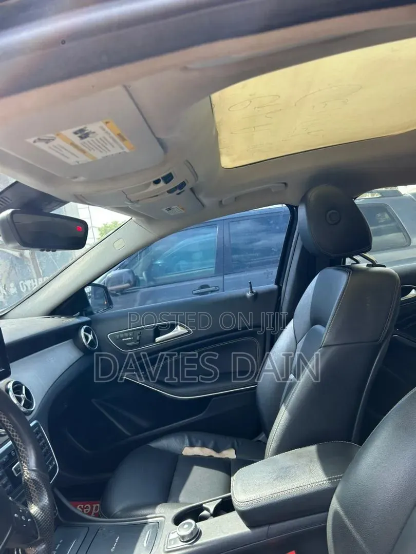 Mercedes-Benz GLA 250 2015 Black