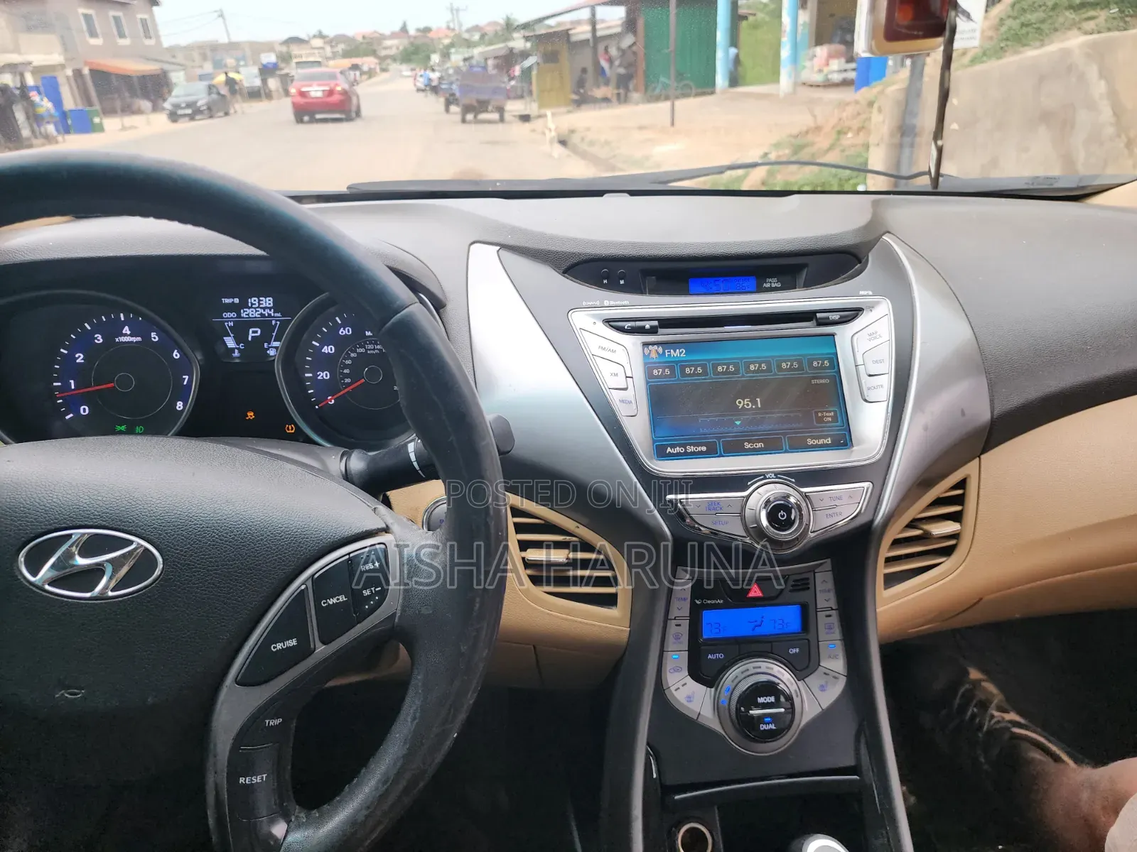 Hyundai Elantra Limited Sedan FWD (1.8L 4cyl 6A) 2013 White