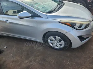 Hyundai Elantra 2016 Silver
