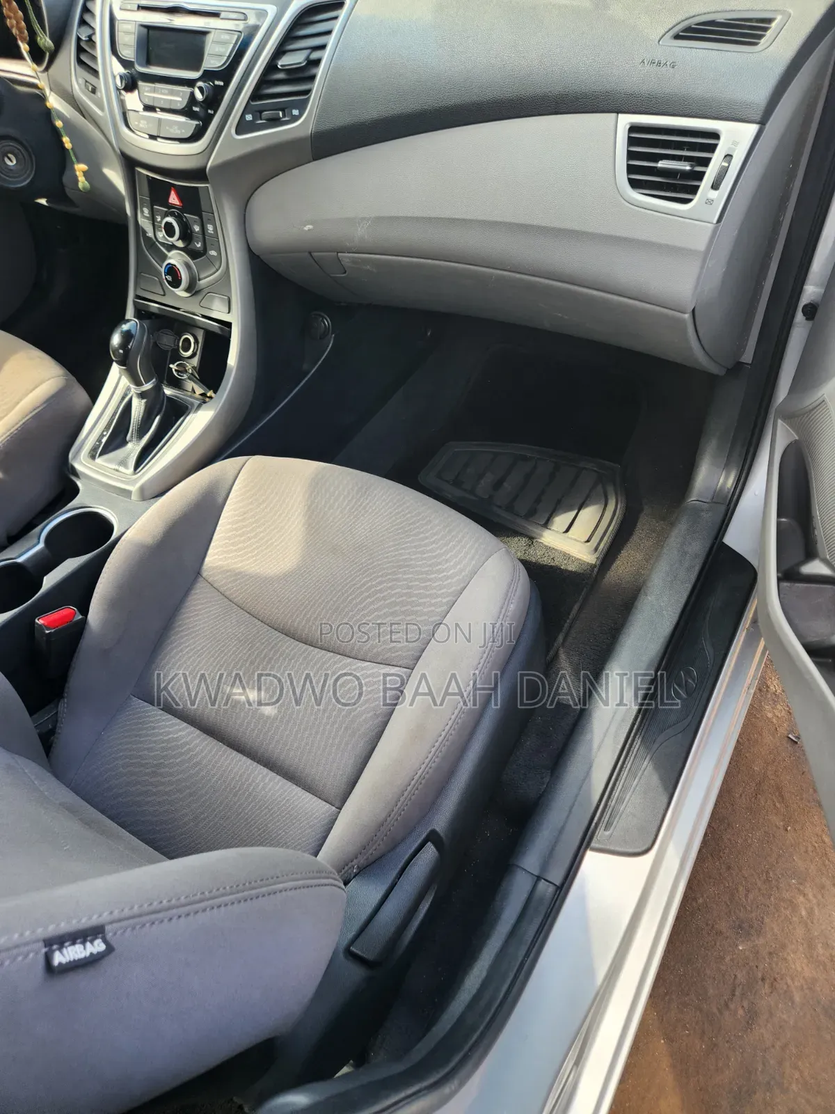 Hyundai Elantra 2016 Silver
