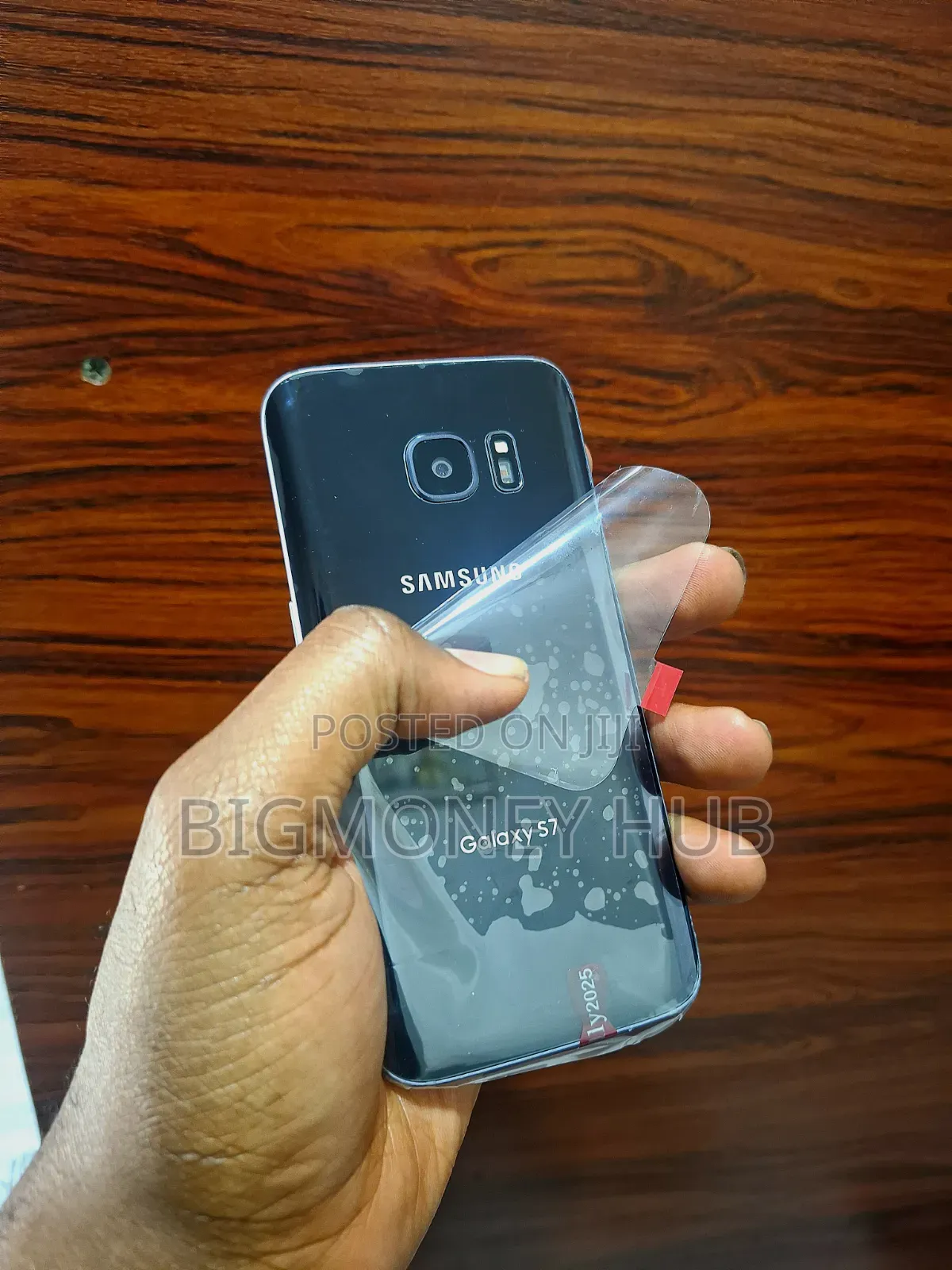 New Samsung Galaxy S7 32 GB Black