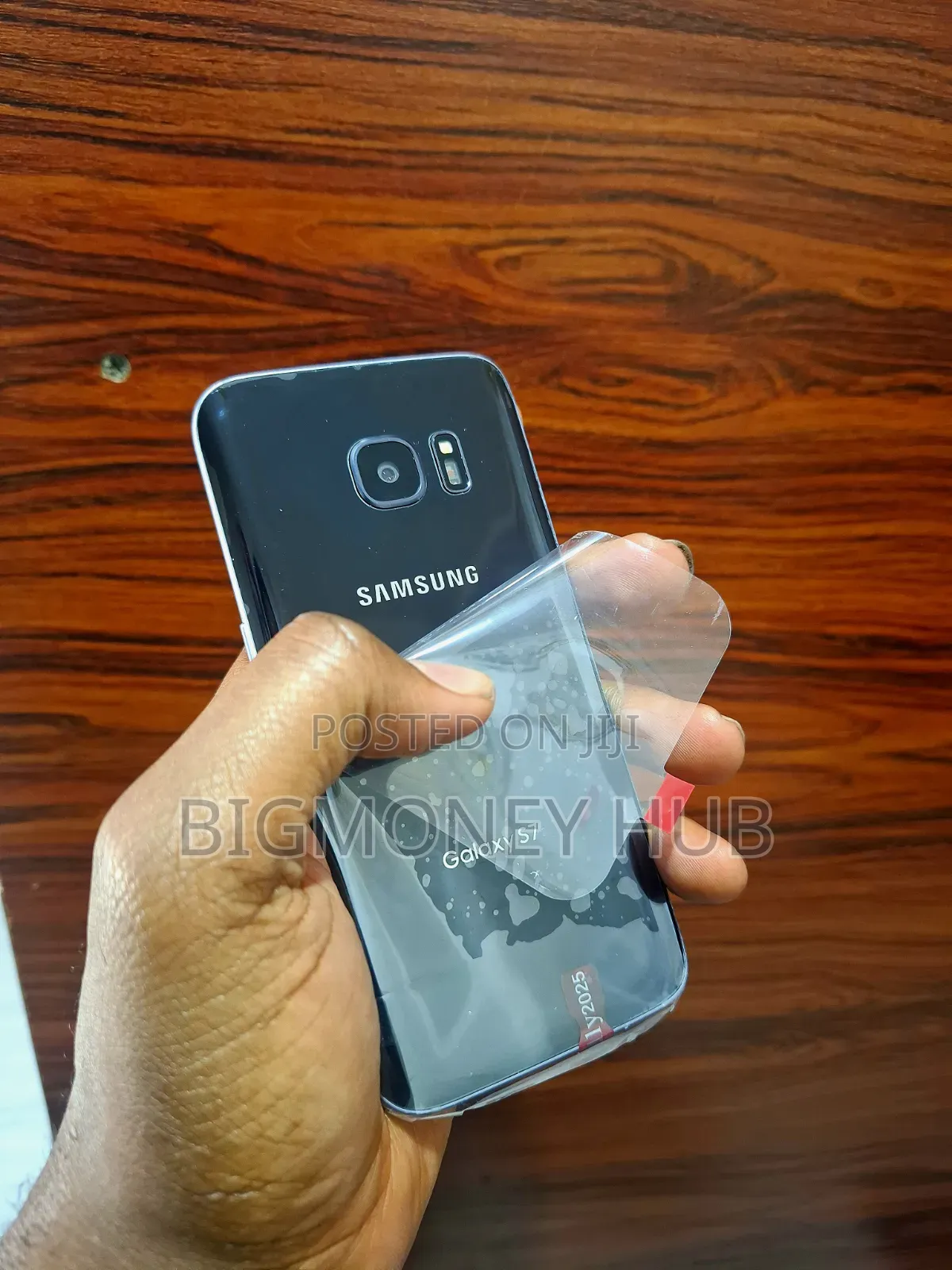 New Samsung Galaxy S7 32 GB Black