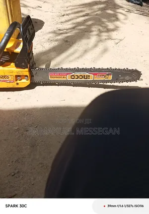 Chain Saw Machine