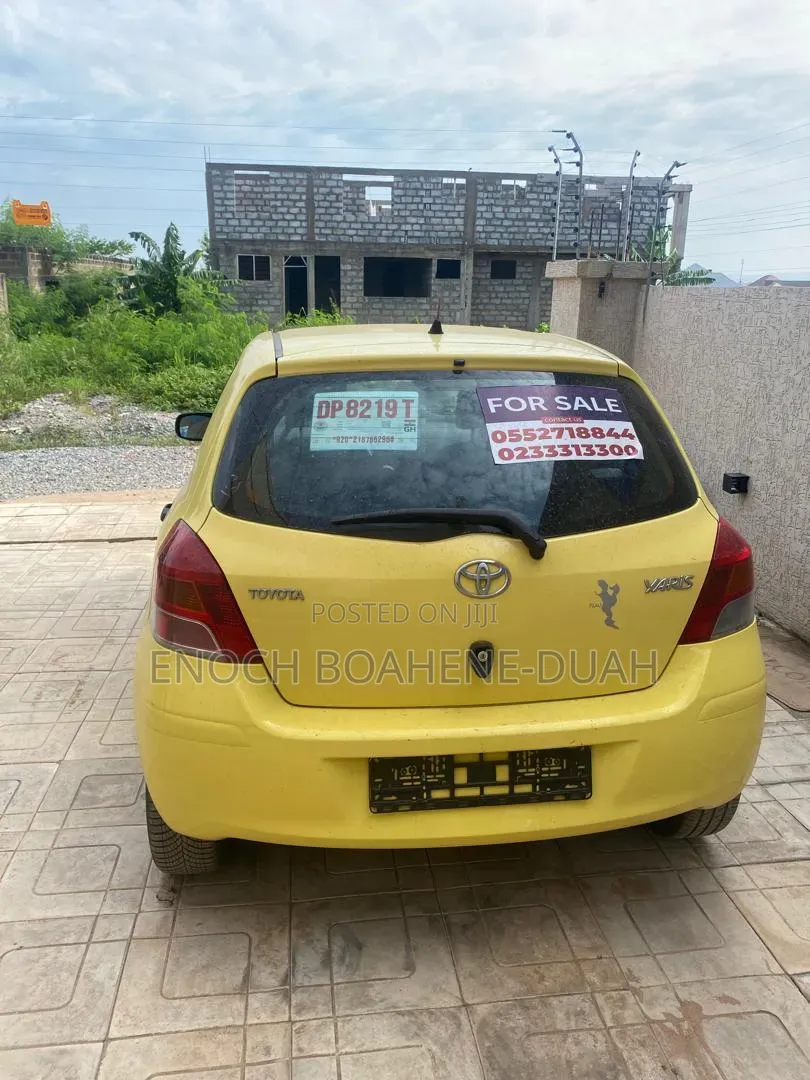 Toyota Yaris 2009 Yellow