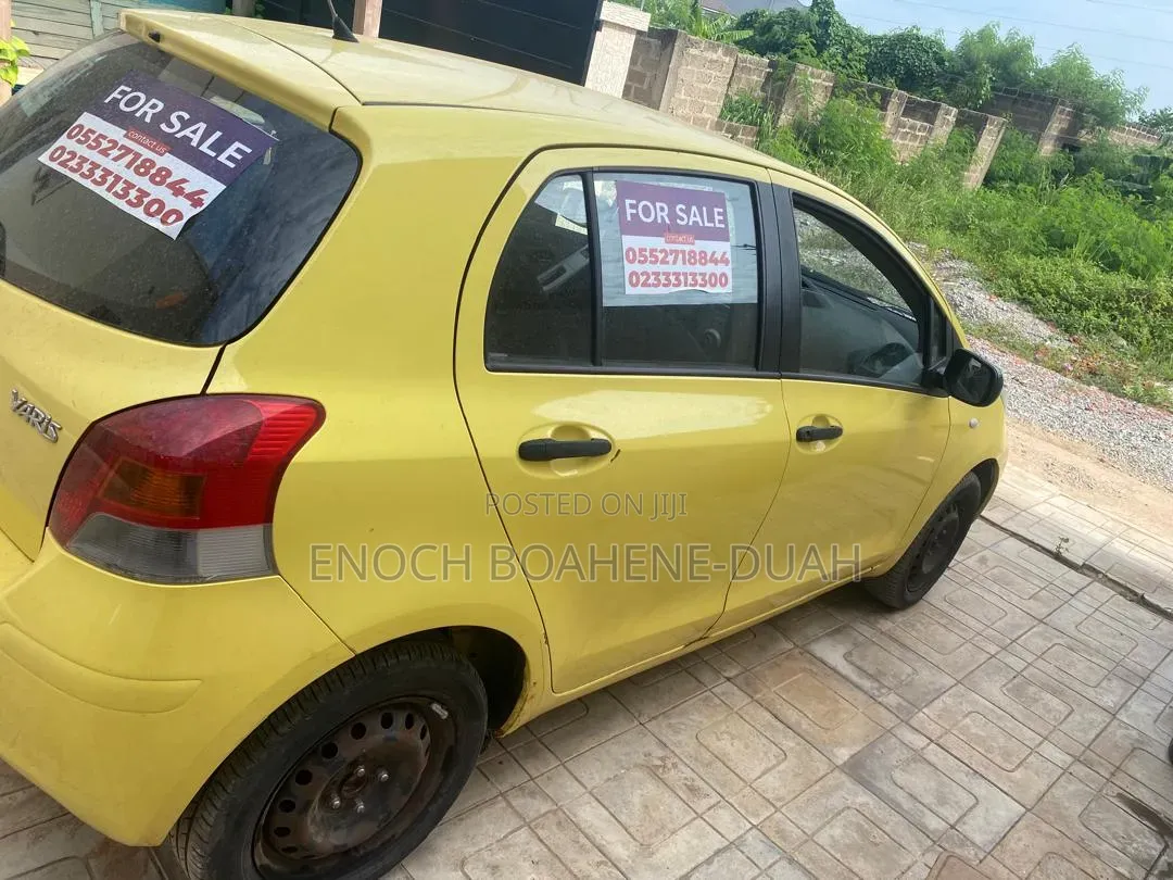 Toyota Yaris 2009 Yellow