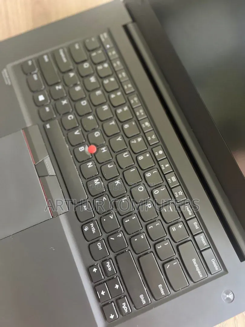 Laptop Lenovo ThinkPad X1 Carbon 16GB Intel Core i9 SSHD+SSD 512GB