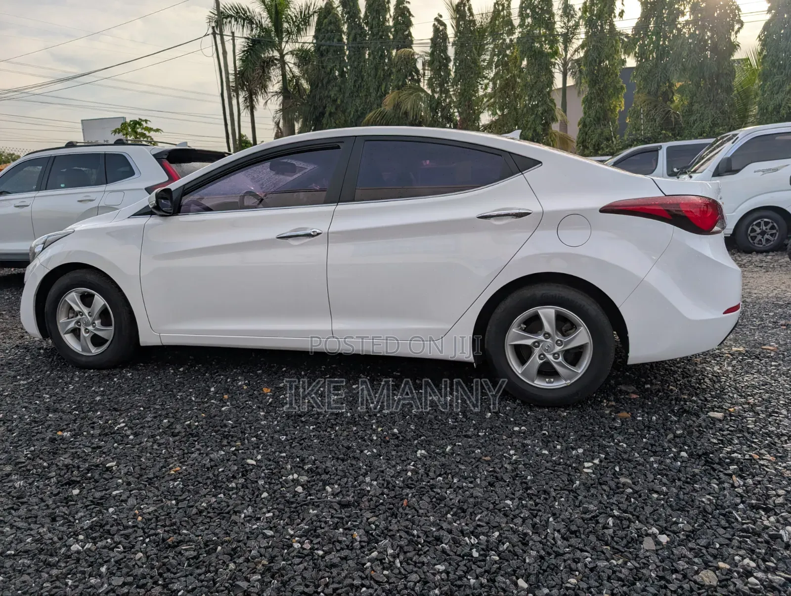 Hyundai Avante 2015 White