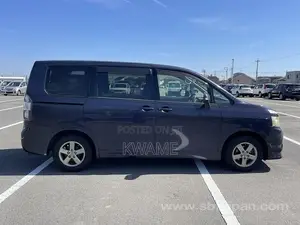 Toyota Voxy 2009