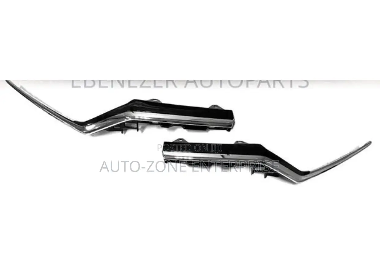 Honda CRV 2019 2020 2021 Headlight Chrome Garnish