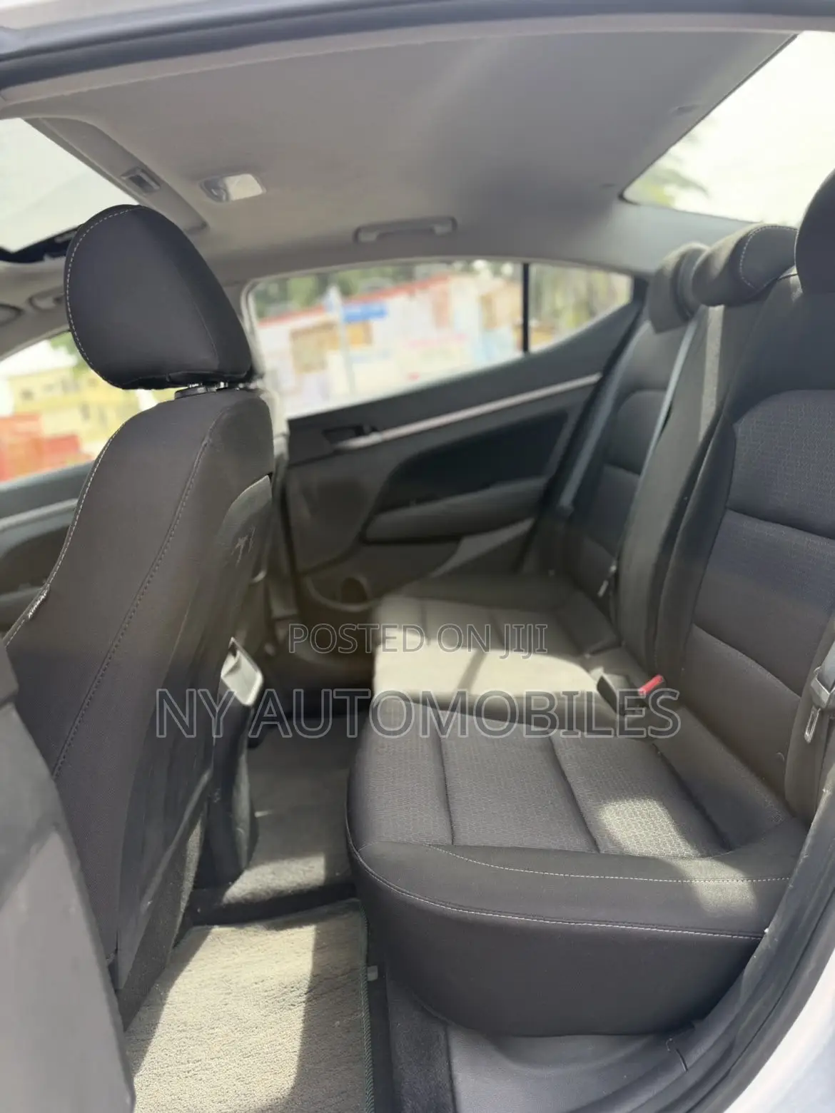 Hyundai Elantra Limited Sedan FWD (2.0L 4cyl 6A) 2017 Gray