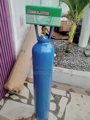 Oxygen Cylinder With Flowmeter (20 Liters)