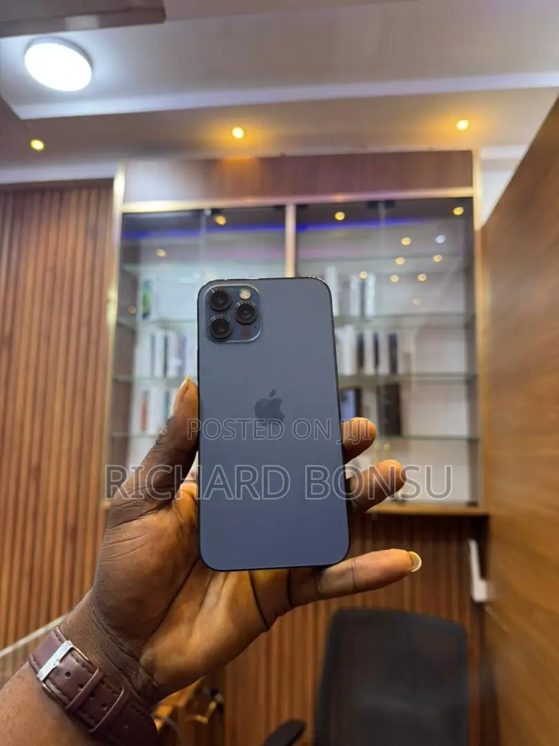 New Apple iPhone 12 Pro Max 128 GB Blue