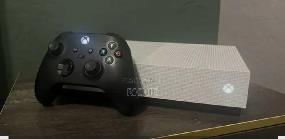 Xbox One S