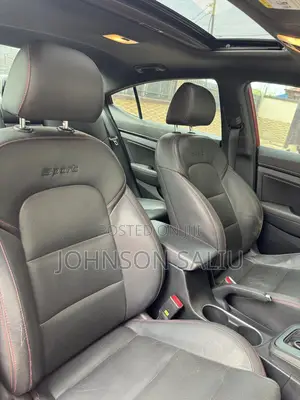 Hyundai Elantra Sport 2018 Red