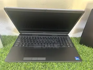 Laptop Dell Precision 7560 32GB Intel Core i7 SSD 1T