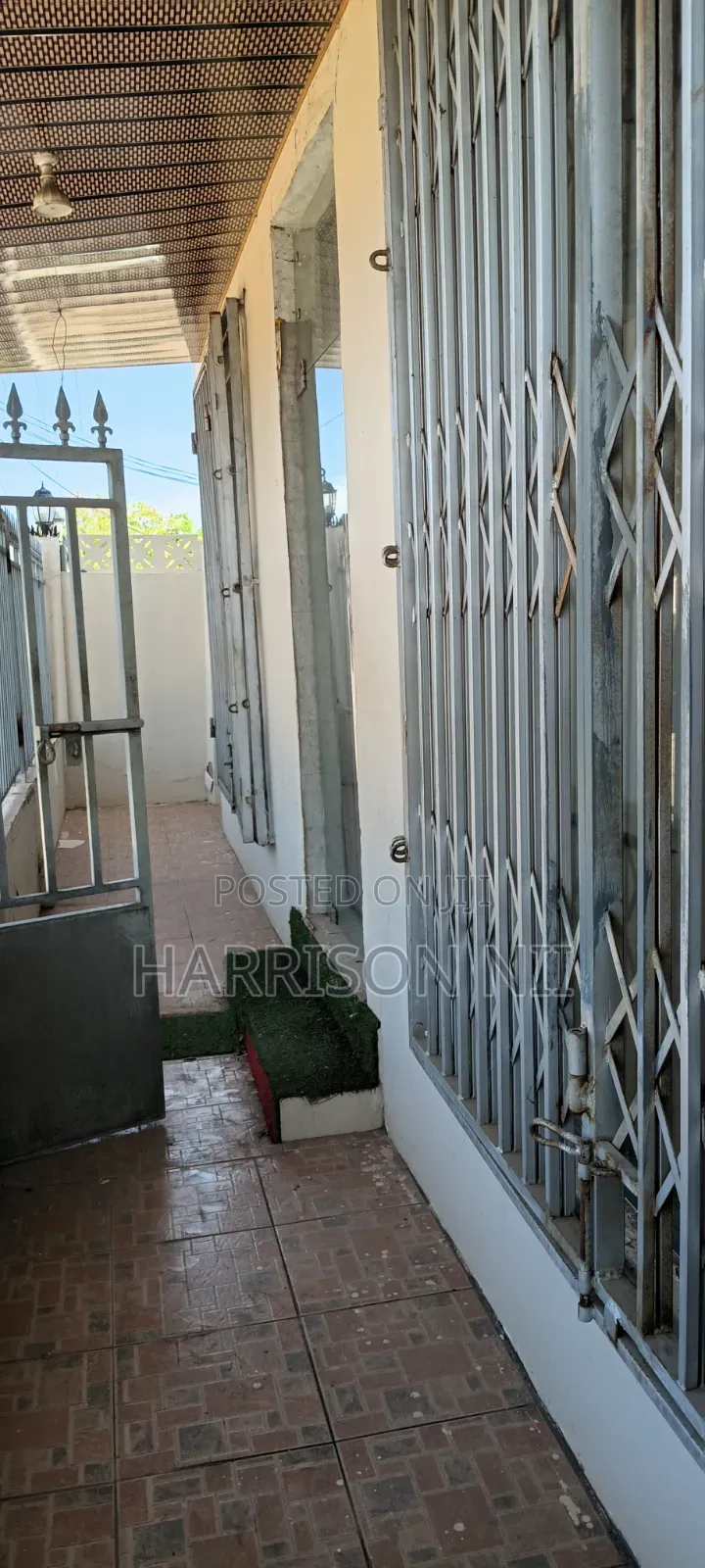Mini Office Space for Rent at Teshie Nugua Estate