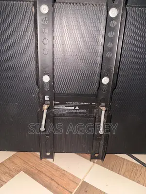 TCL 43 Inch Tv With Cracked Screen
