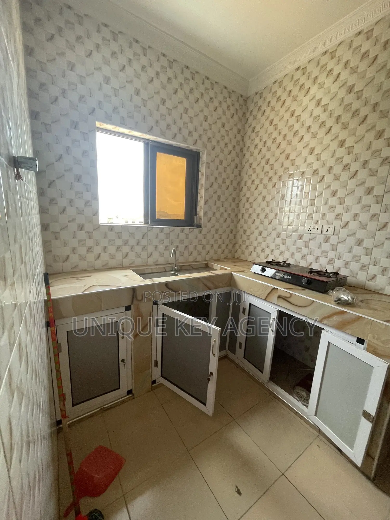 2bdrm Apartment in Unique Key Agency, Tseaddo for rent