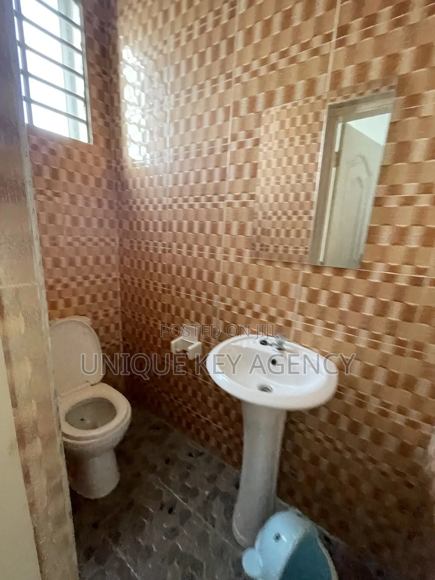 2bdrm Apartment in Unique Key Agency, Spintex for rent
