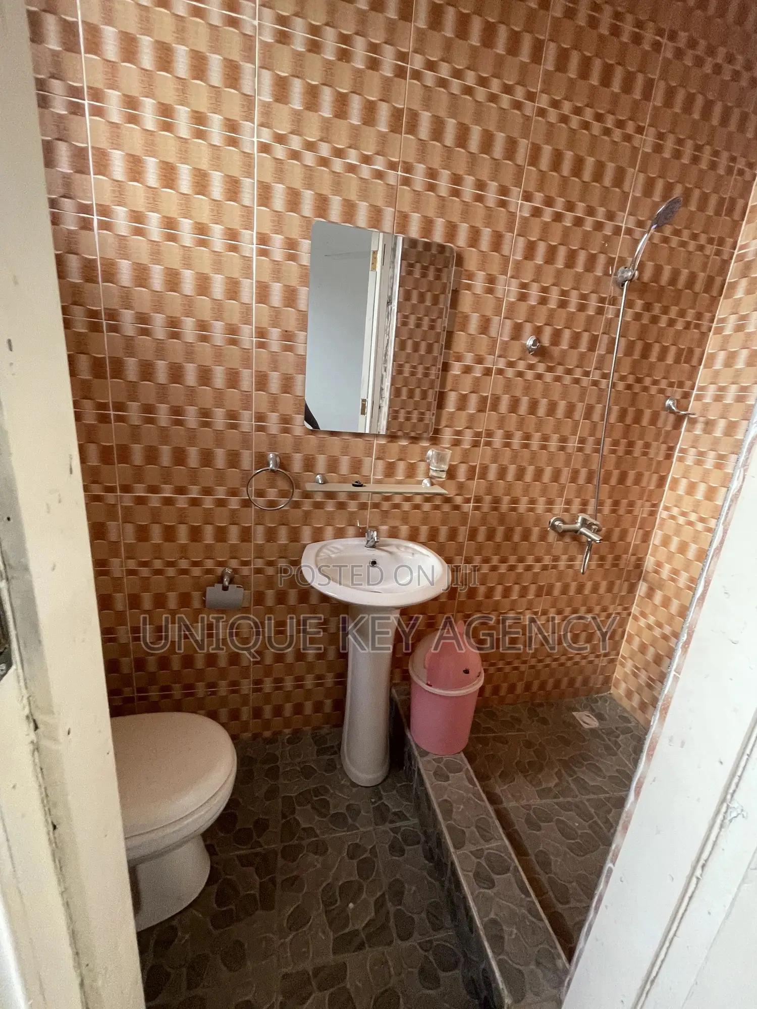 2bdrm Apartment in Unique Key Agency, Spintex for rent
