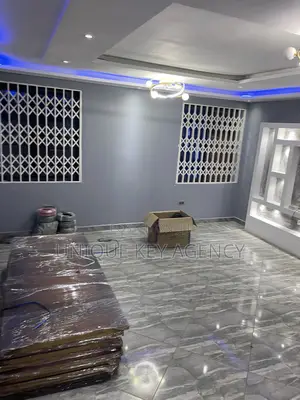 4bdrm Apartment in Unique Key Agency, Tesano for rent