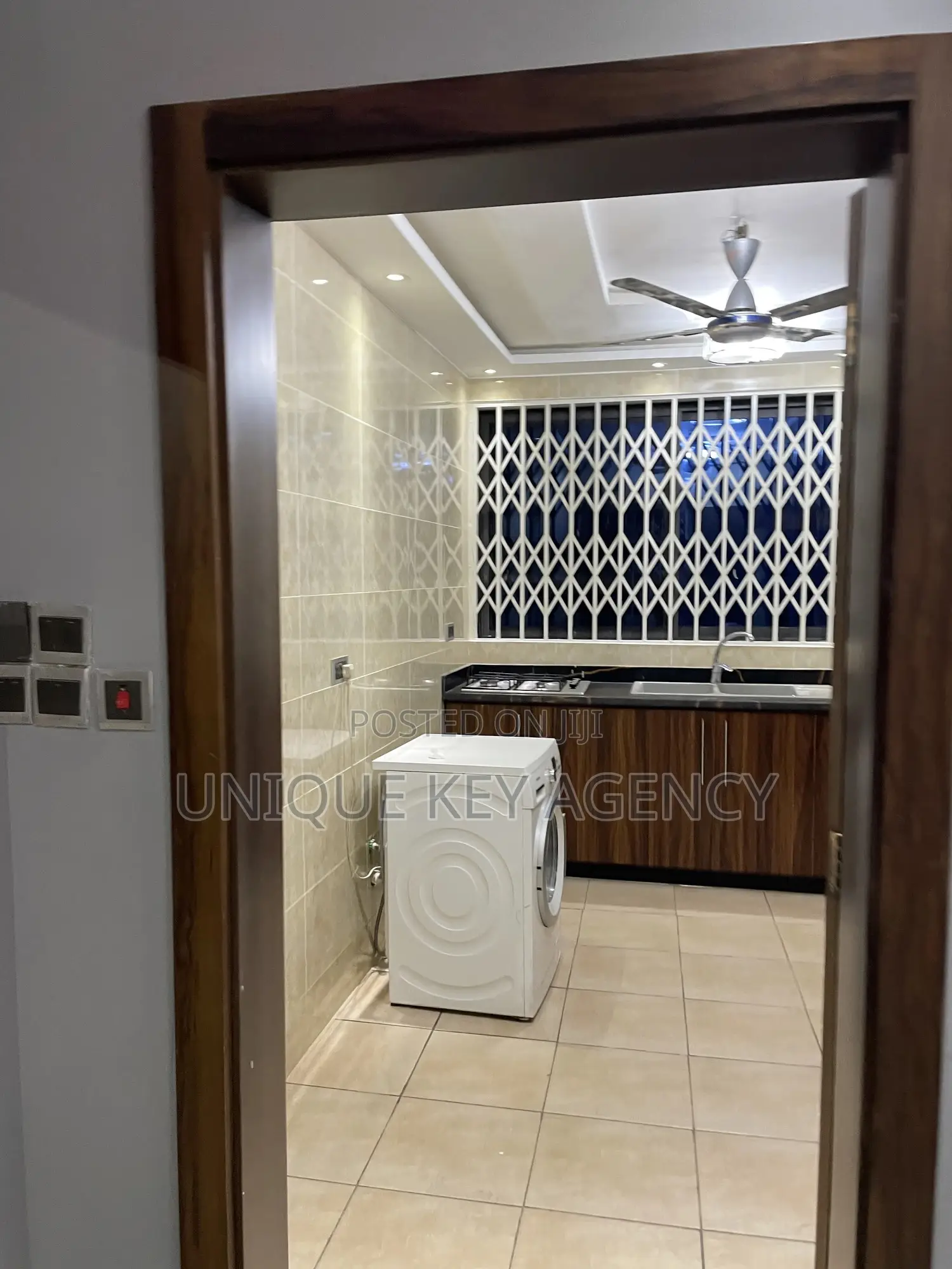 4bdrm Apartment in Unique Key Agency, Tesano for rent