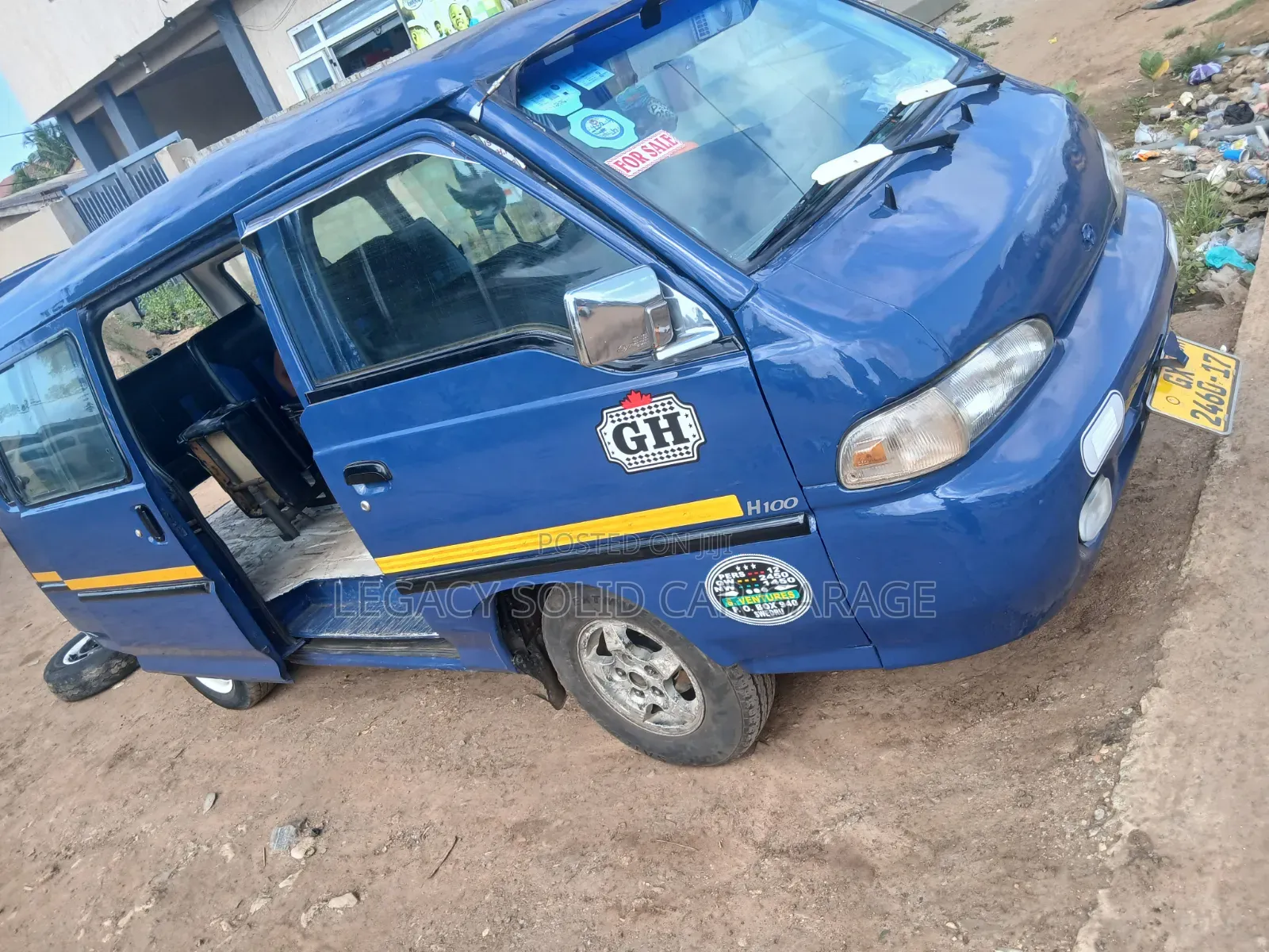 Hyundai H200 2001 Blue