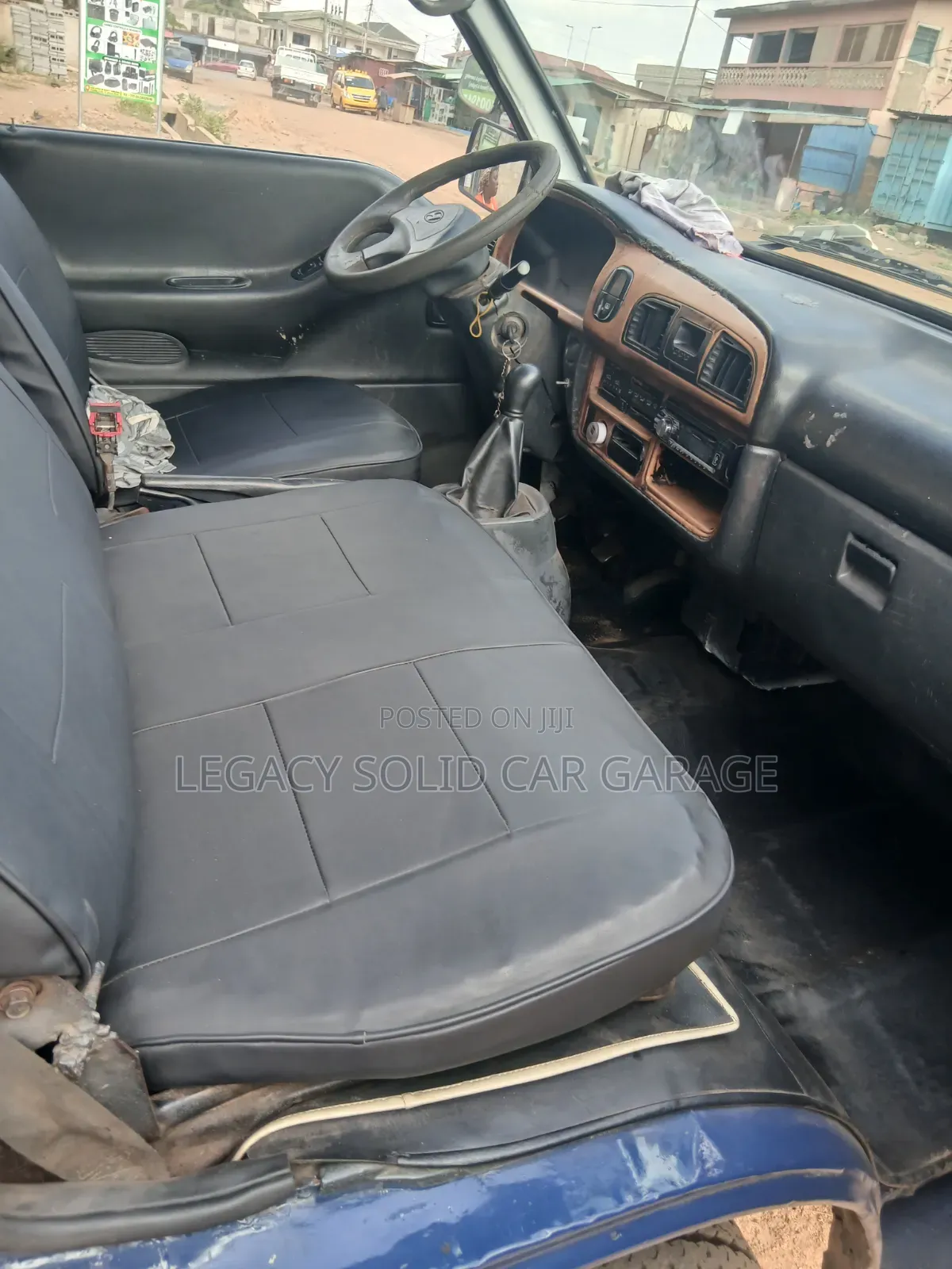 Hyundai H200 2001 Blue