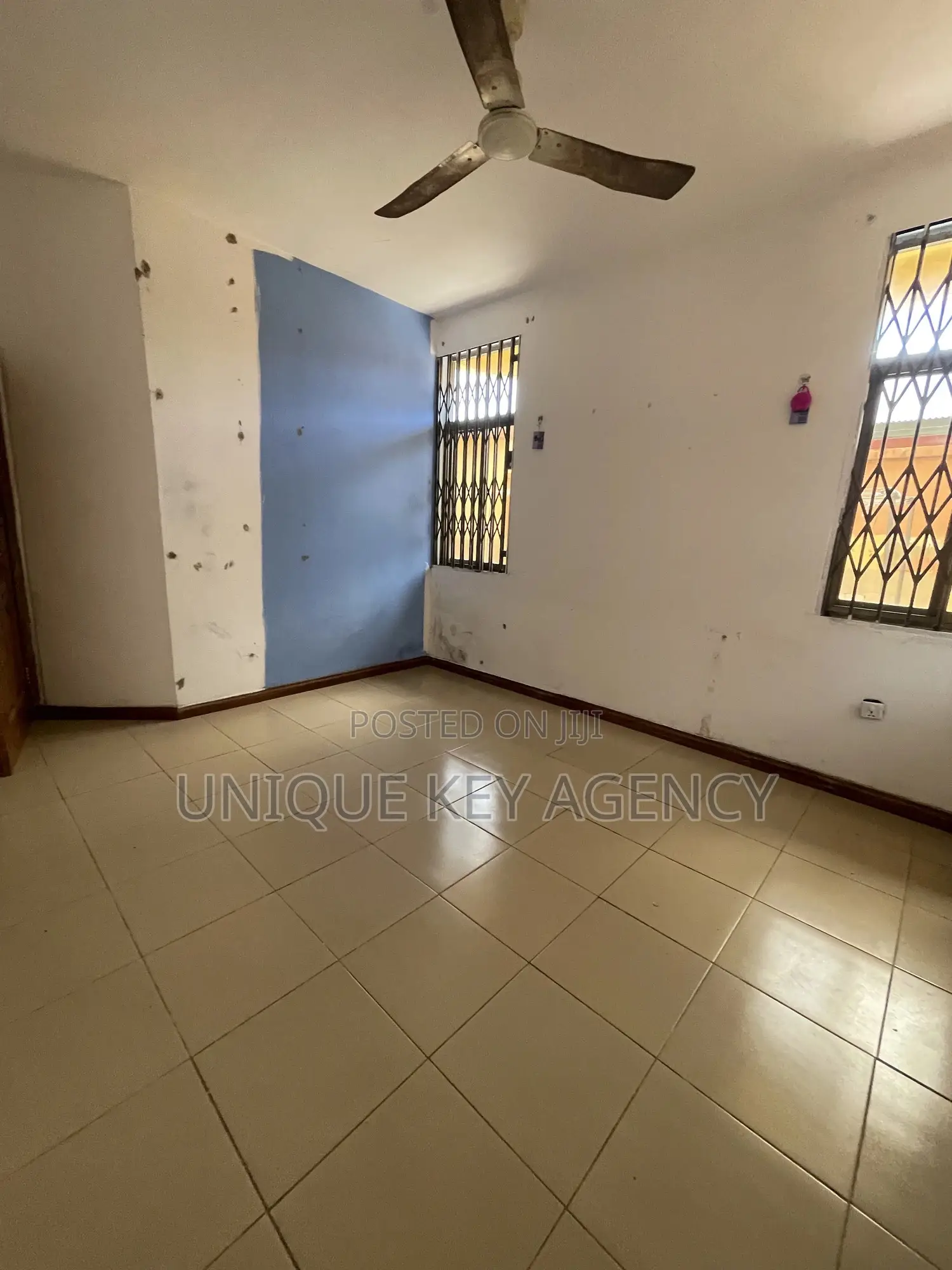 Single Room With Shared Kitchen And Bathroom