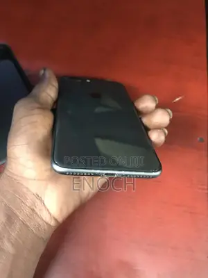 Apple iPhone 8 Plus 64 GB Black