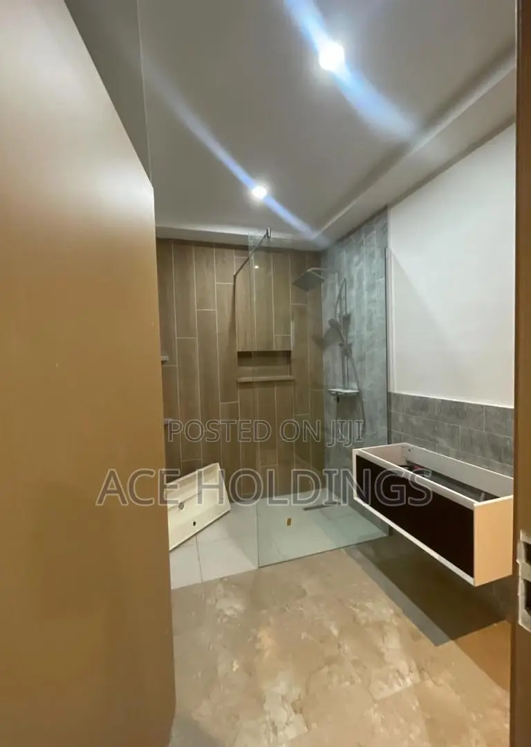 4bdrm House in Oyarifa for sale