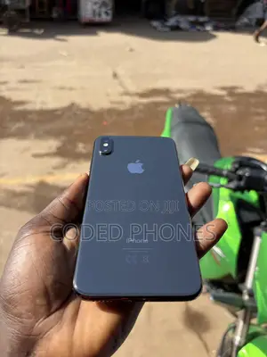 Apple iPhone XS Max 64 GB Gold