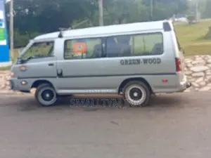 Hyundai H-100 1997 Silver