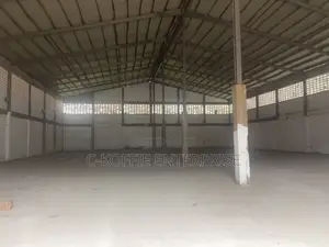 1500 SQM Warehouse at Spintex