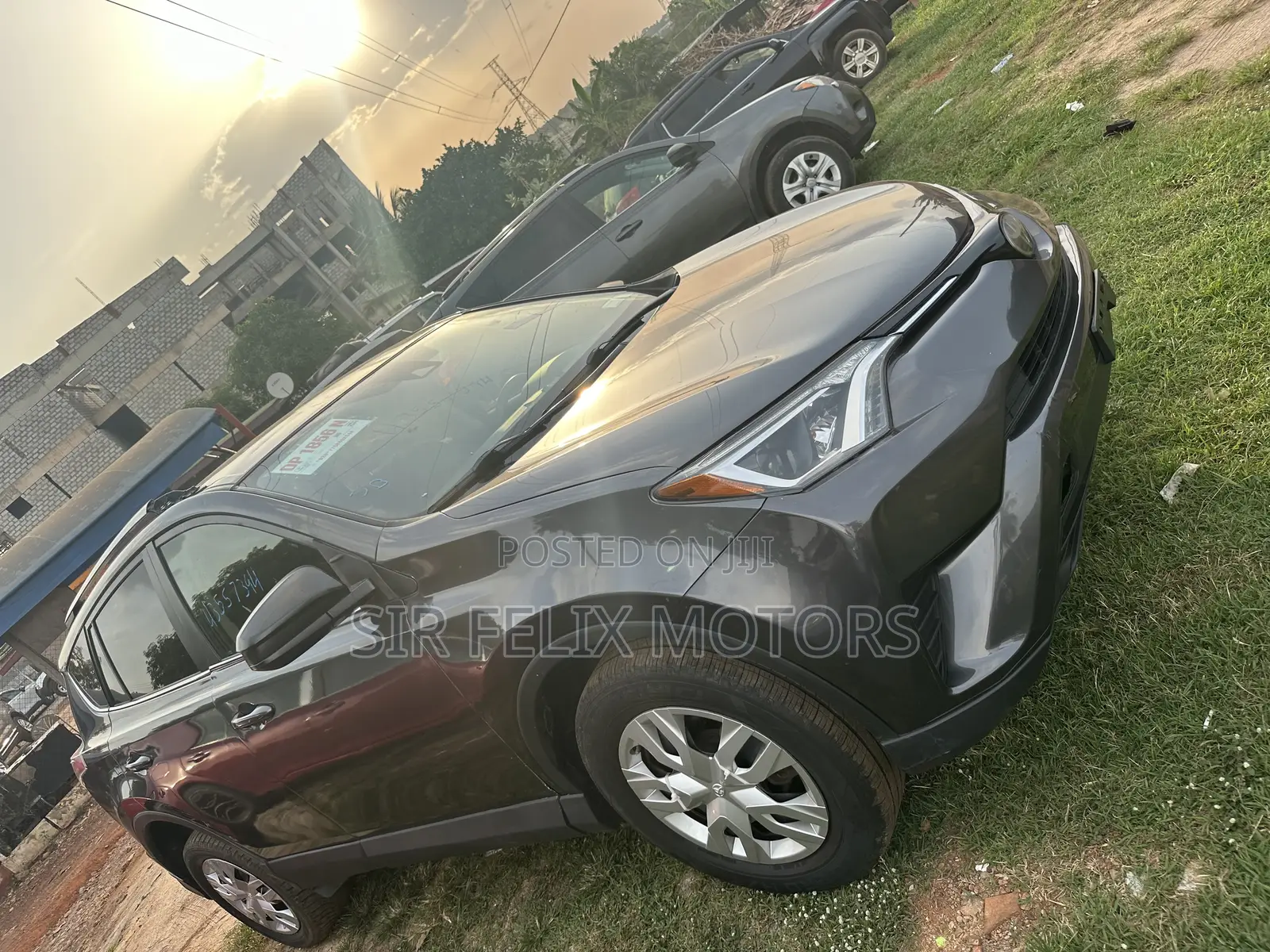 Toyota RAV4 XLE 4dr SUV AWD (2.5L 4cyl 6A) 2018 Gray
