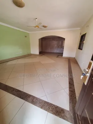 3bdrm House in Eastlegon Hills, School Junction for rent