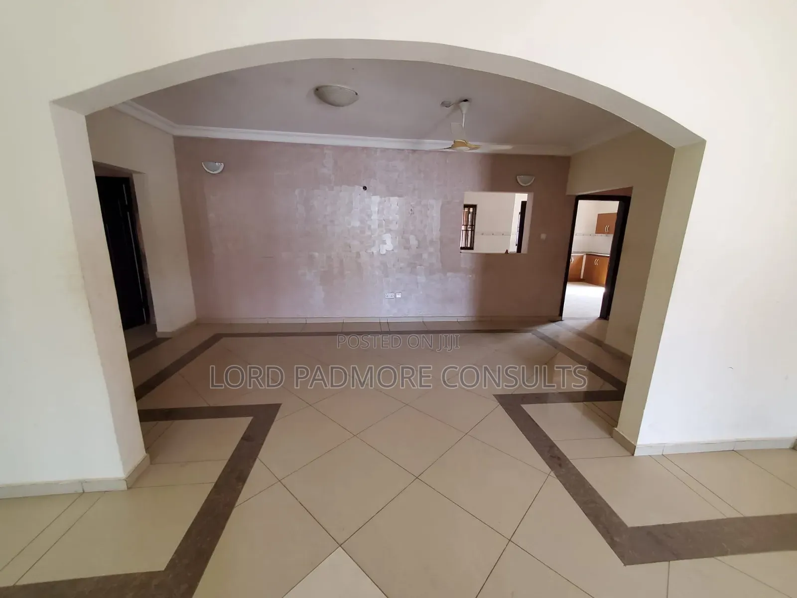 3bdrm House in Eastlegon Hills, School Junction for rent