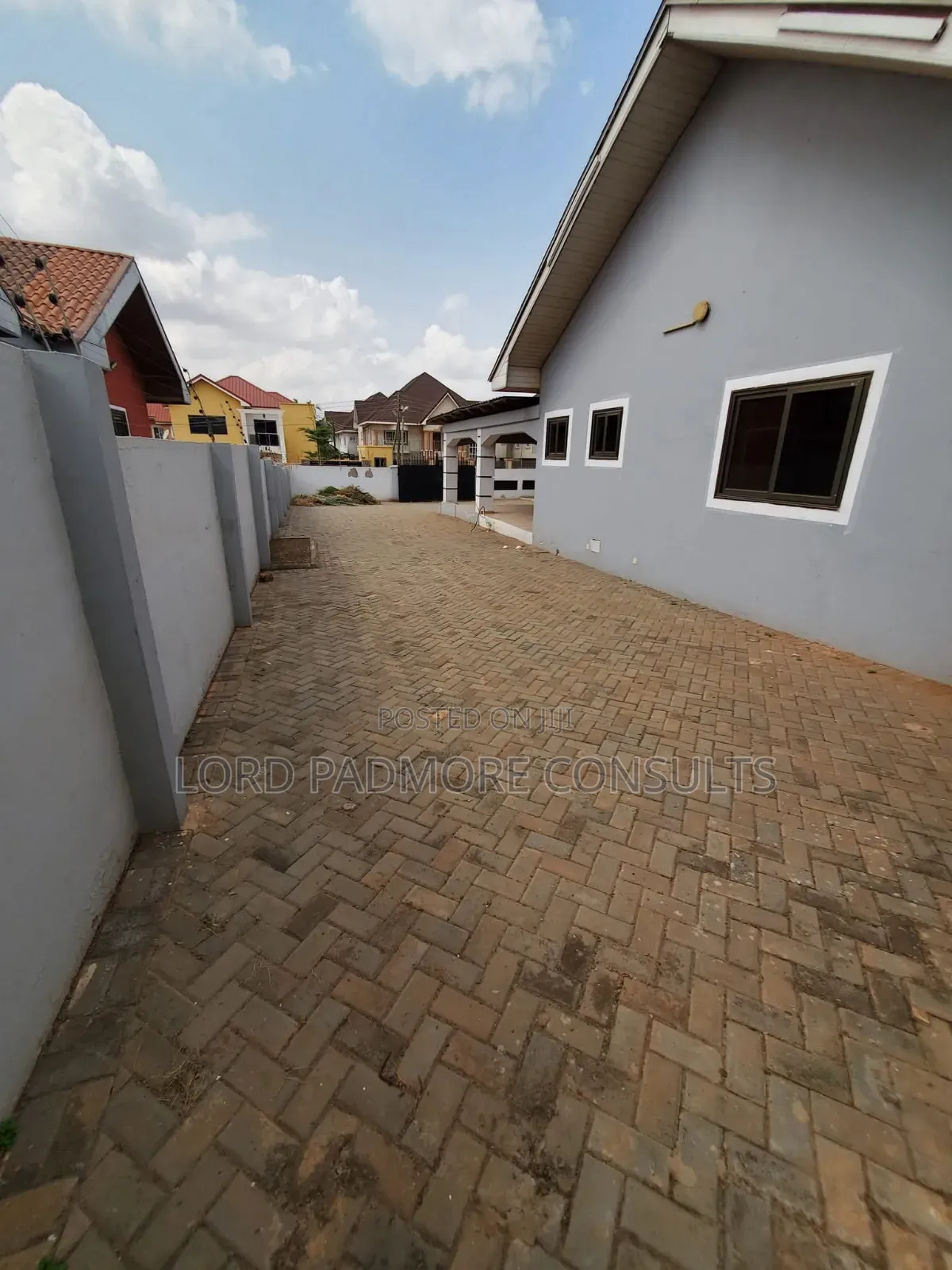 3bdrm House in Eastlegon Hills, School Junction for rent