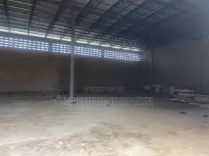 2,300 SQM Warehouse at Airport for Rent