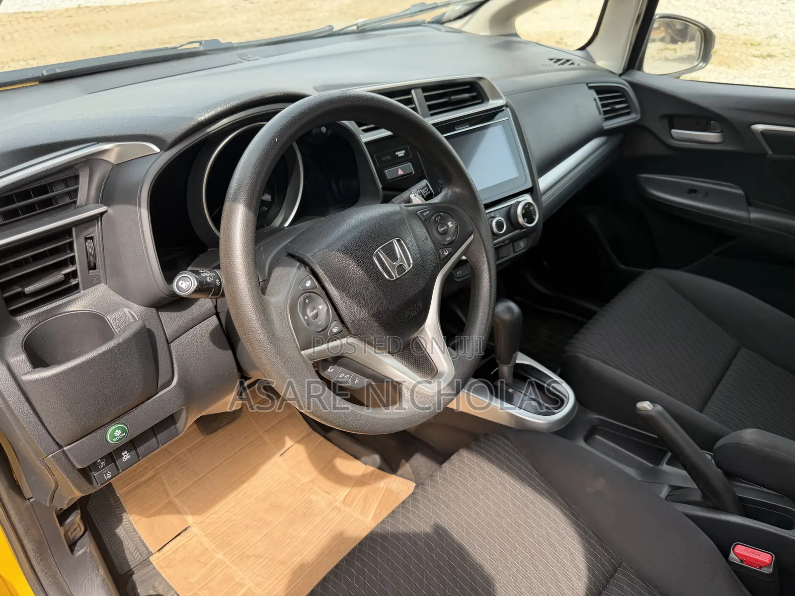 Honda Fit 2019 Yellow