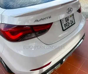 Hyundai Avante 2014 White
