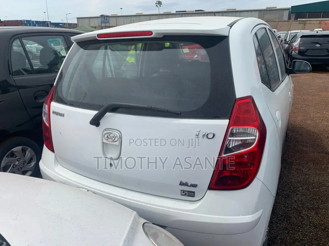 Hyundai Elantra 2013 White
