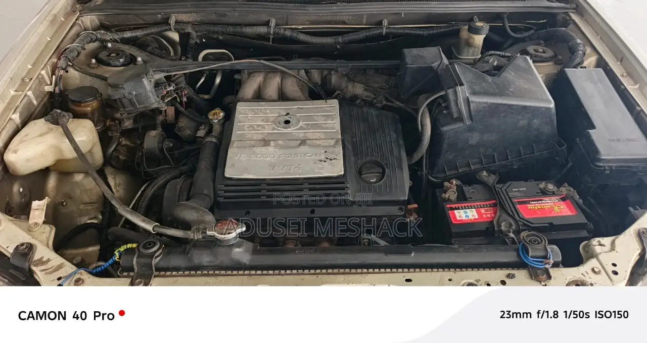 Toyota Highlander 2010 Gold