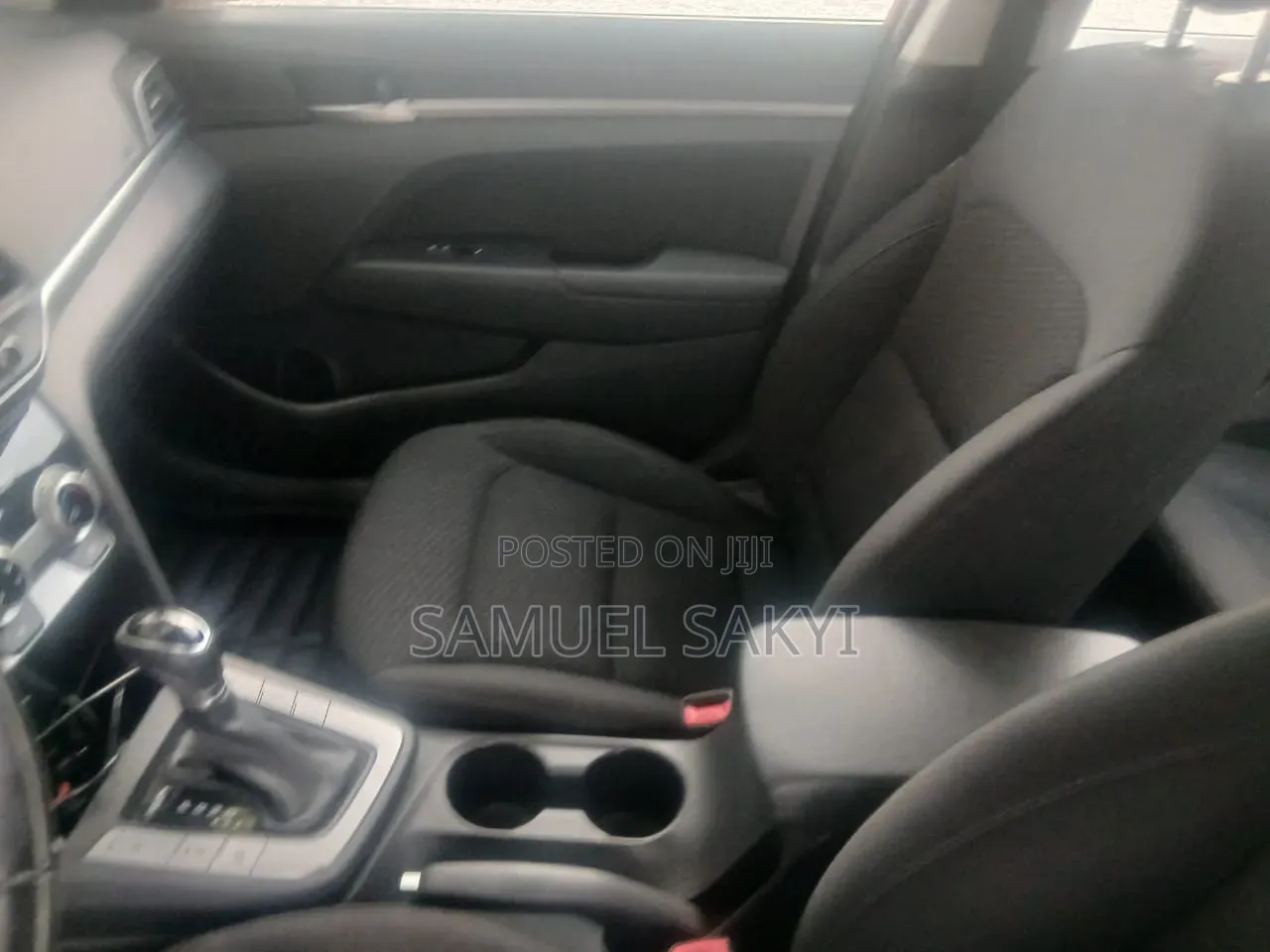 Hyundai Elantra SE 2020 Red