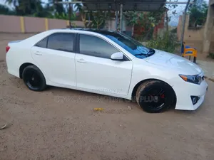 Toyota Camry LE 4dr Sedan (2.5L 4cyl 6A) 2013 White